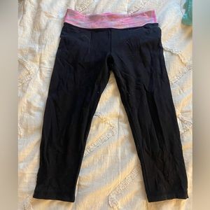 Ivivva black capri leggings with reversible waistband